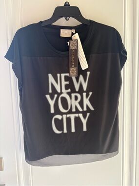 Dantelle Black "New York City" Graphic Tee Top  in Size Small